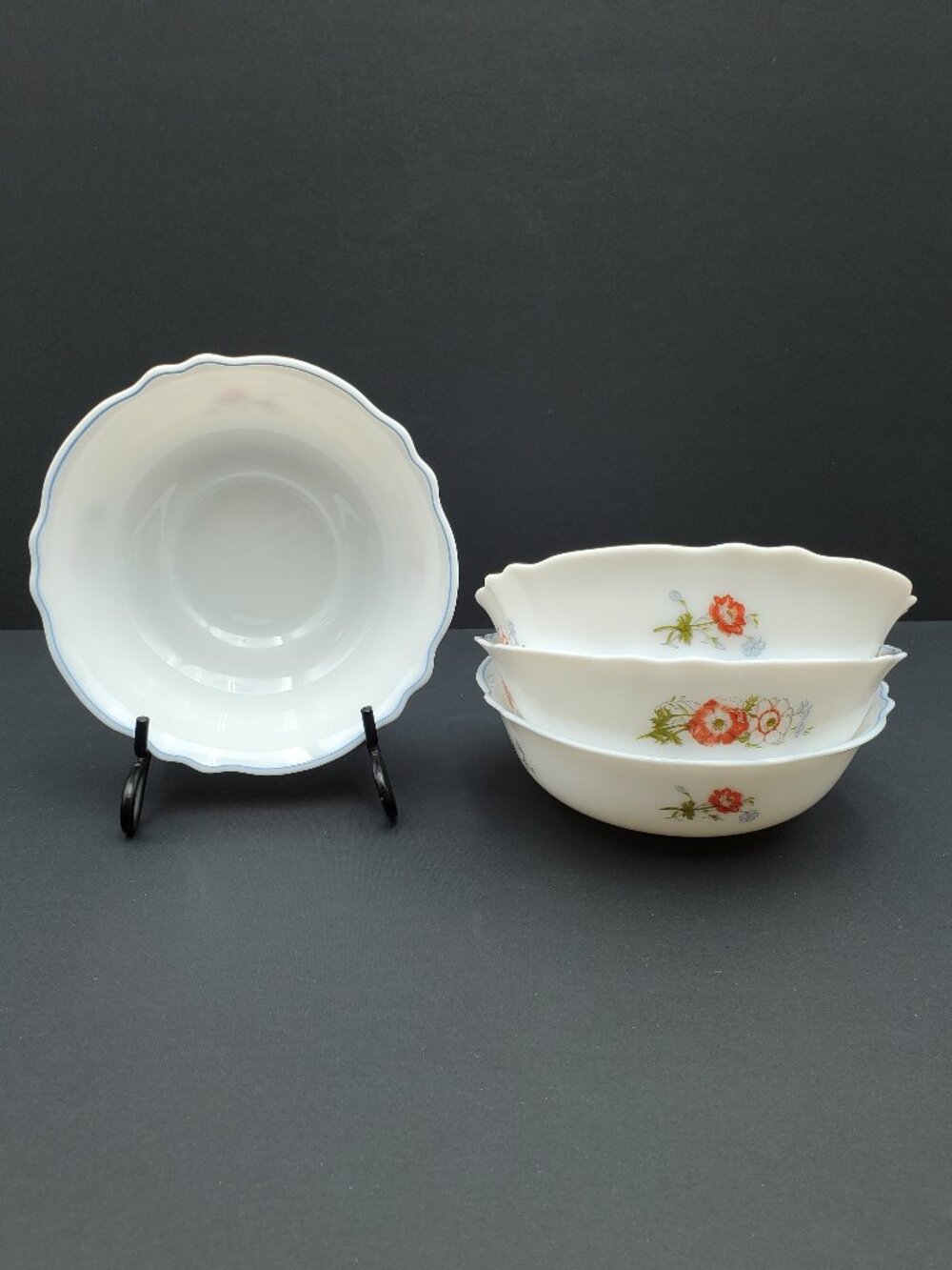 Arcopol France Paradise Soup Bowls Arc White Opal Glass Red Poppies Cereal Bowls